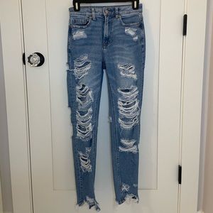 AE Stretch Ripped Mom Jean